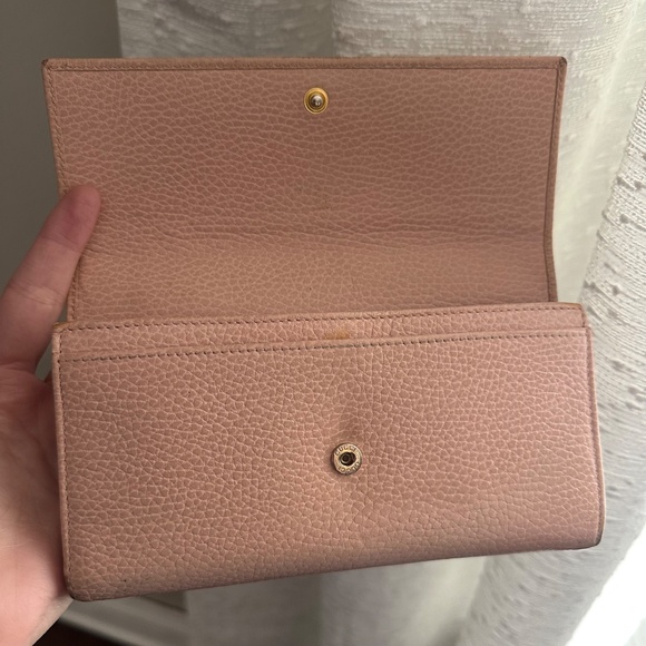 Gucci Marmont Bi fold light nude pink pebbled leather long wallet - Picture 2 of 16